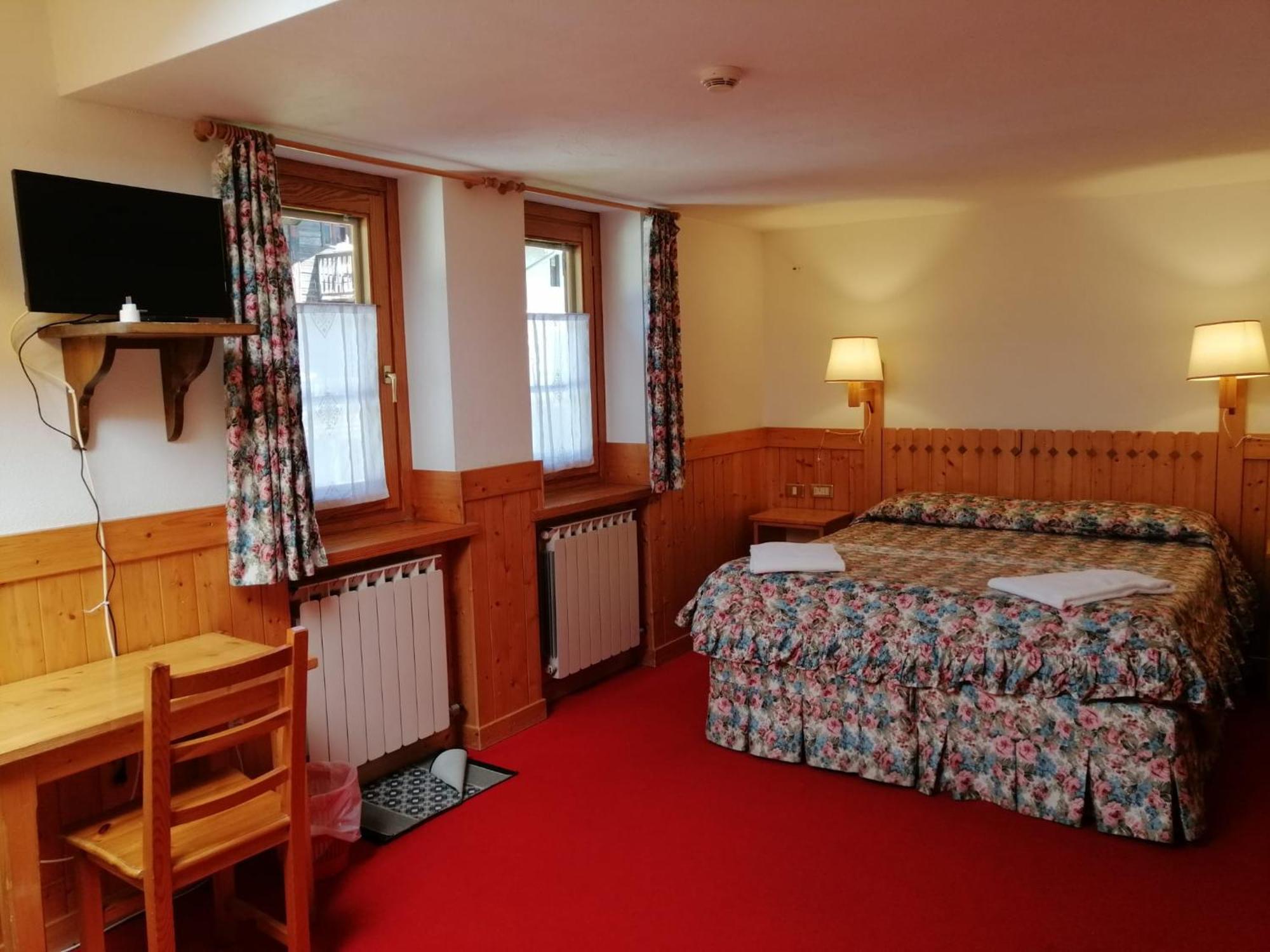 Hotel Locanda Grauson Конь Екстер'єр фото